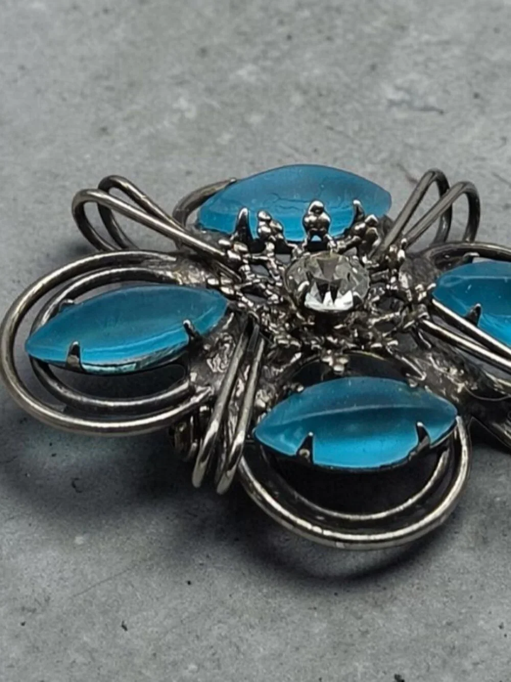 Vintage Frosted Blue Marquise Glass Brooch Wire Wrap Central Rhinestone1980s